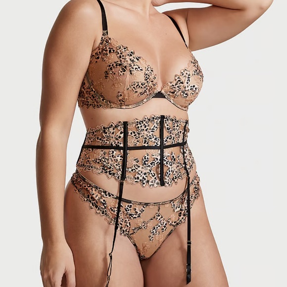 Victoria’s Secret Very Sexy Floral Embroidered Waist Cincher - Picture 4 of 12